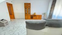 Sala d'estar de Casa adosada en venda en Illescas amb Terrassa