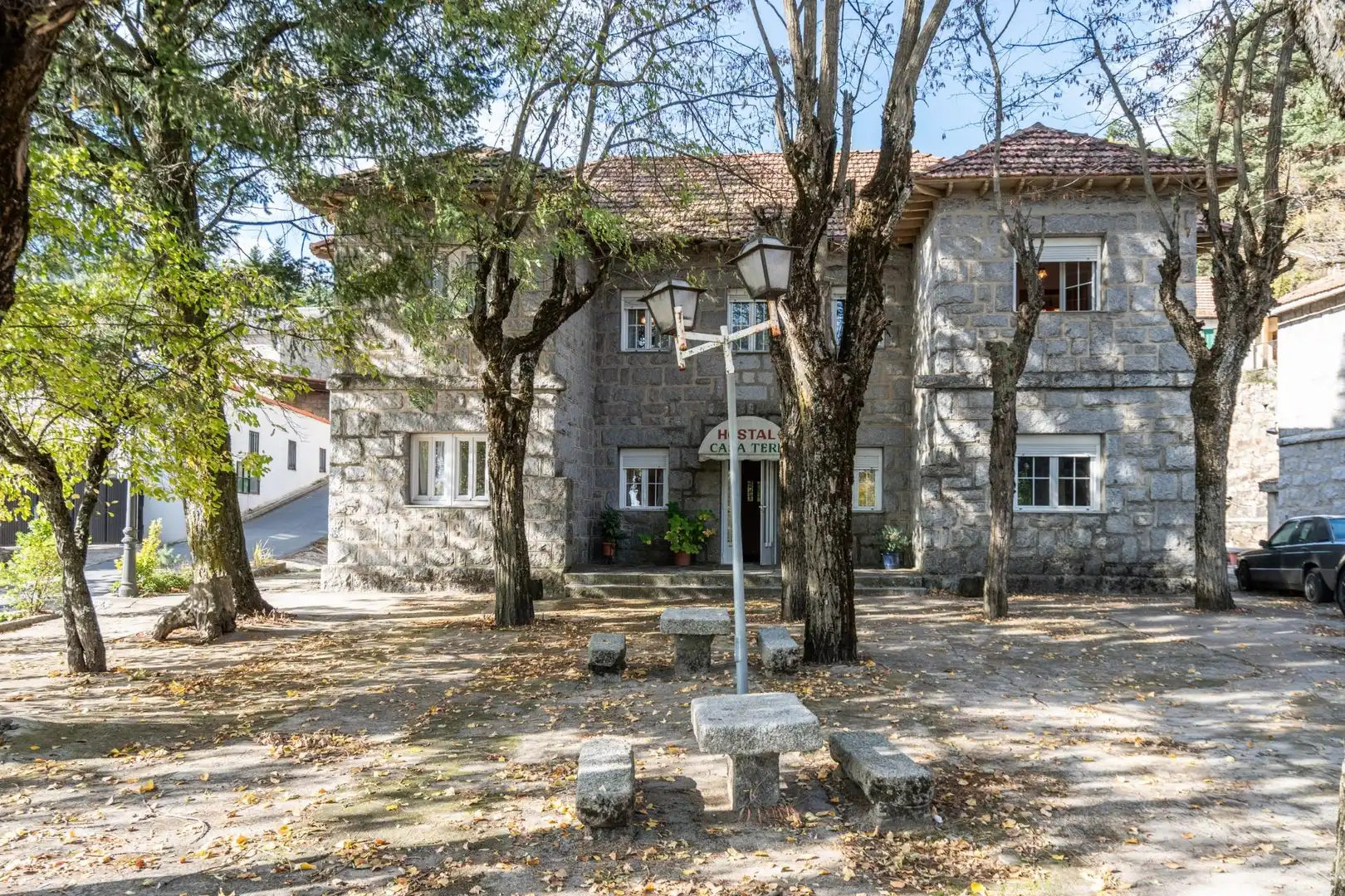 Vista exterior de Edificio en venta en Guadarrama