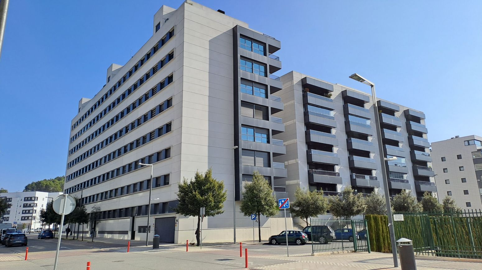 Vista exterior de Pis en venda en  Pamplona / Iruña amb Calefacció, Jardí privat i Terrassa