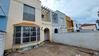 Single-family semi-detached for sale in Avenida de Las Lumbreras, 80, Gerena, imagen 1