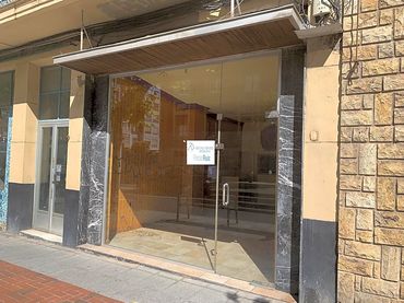 Local comercial en venta en Avenida de Colón