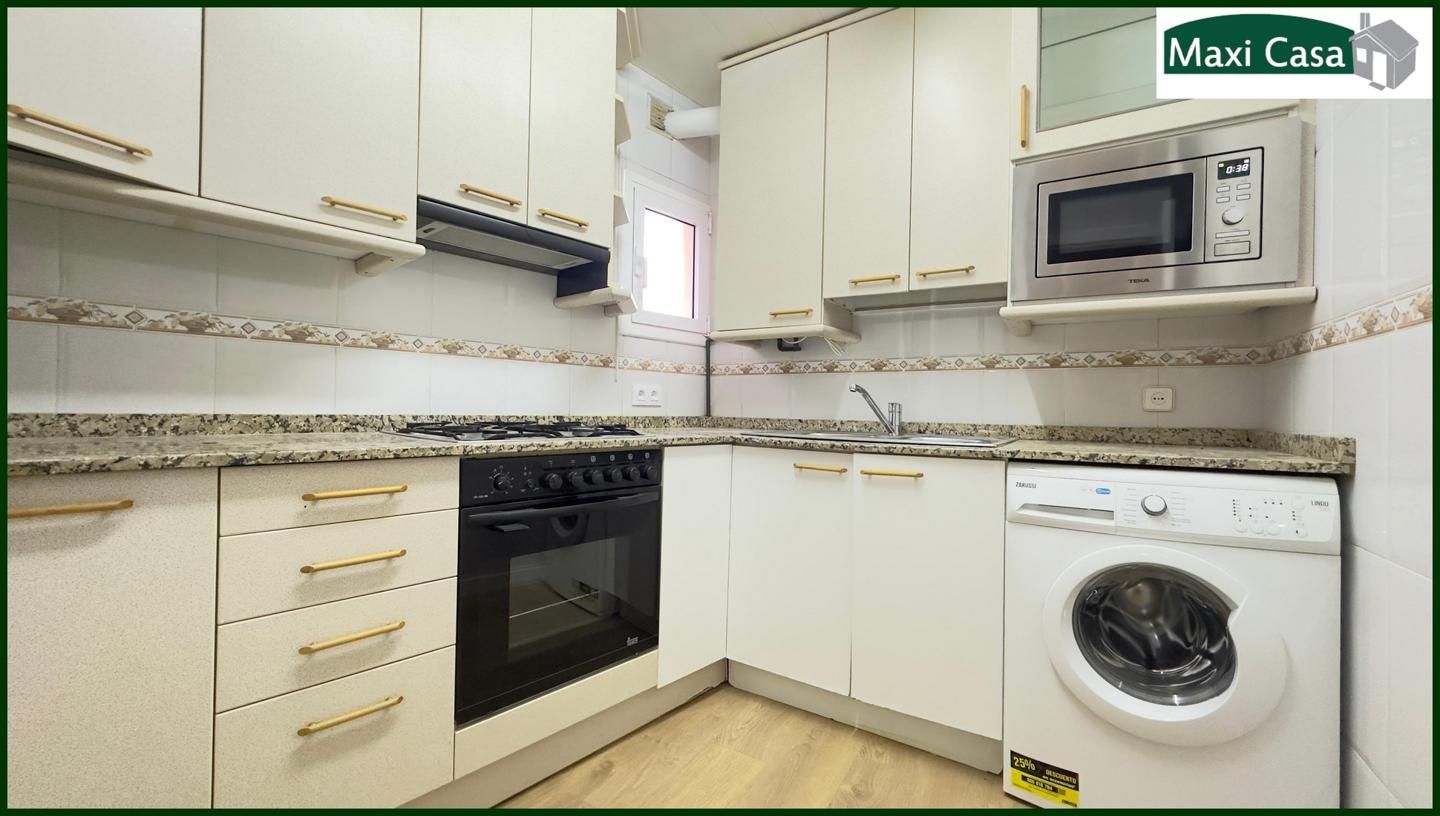 Kitchen of Flat for sale in  Barcelona Capital  with Parquet flooring