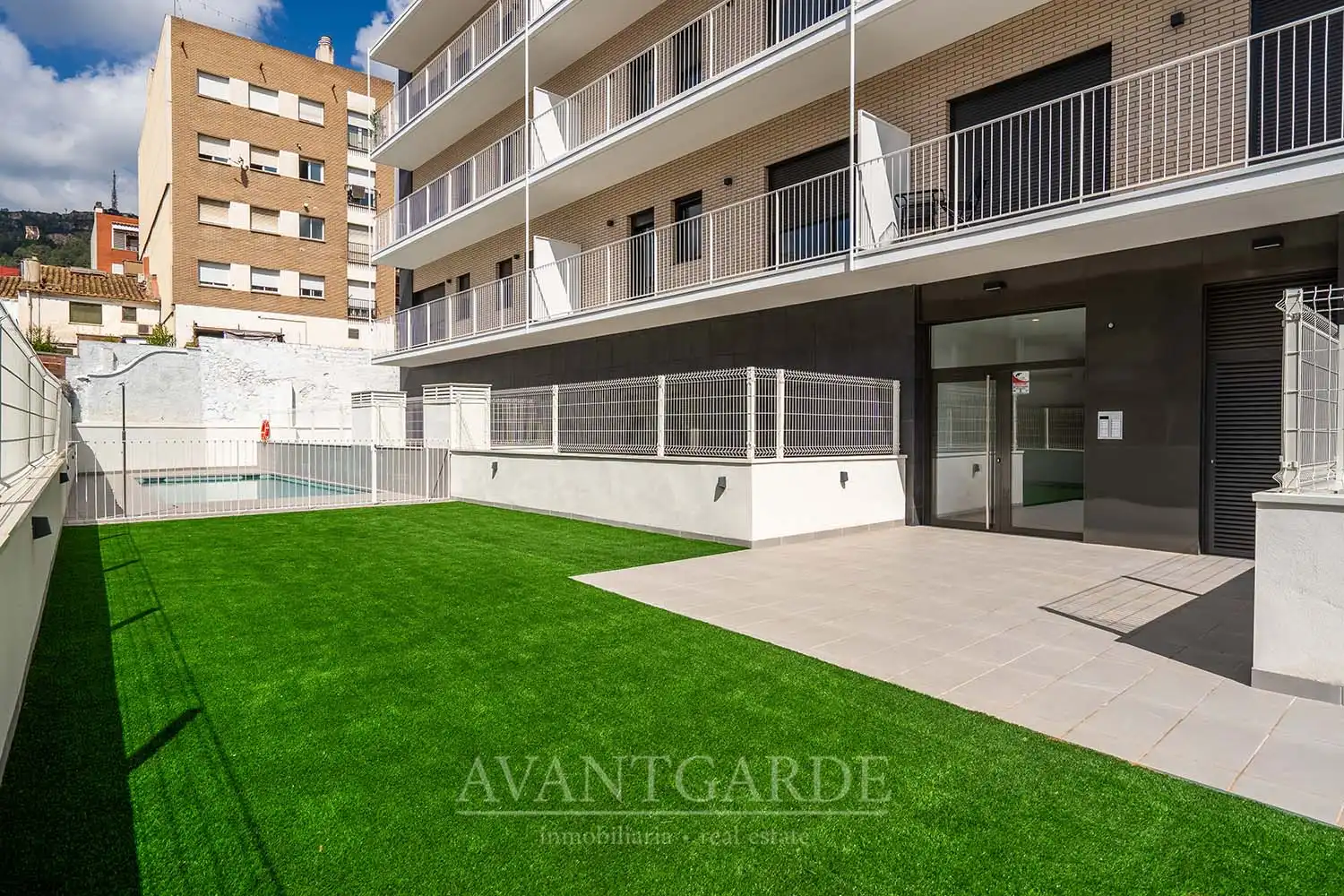 Terrasse von Dachboden zur Miete in Pallejà mit Klimaanlage, Heizung und Terrasse