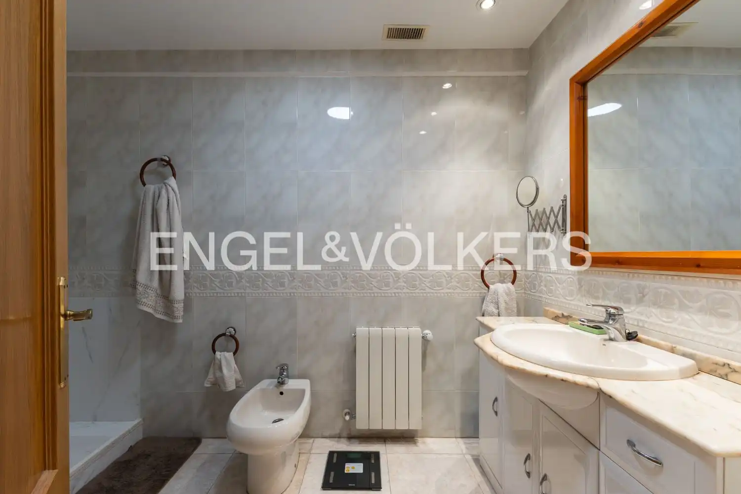 Kitchen of Houses for rent in Valencia  with Air Conditioner, Heating and Terrace