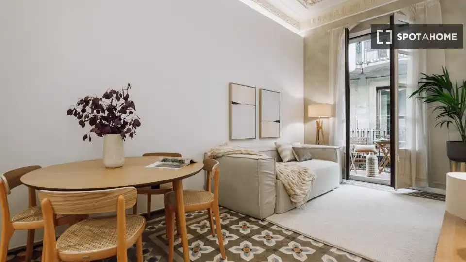 Flat with terrace to rent in Eixample, imagen 4
