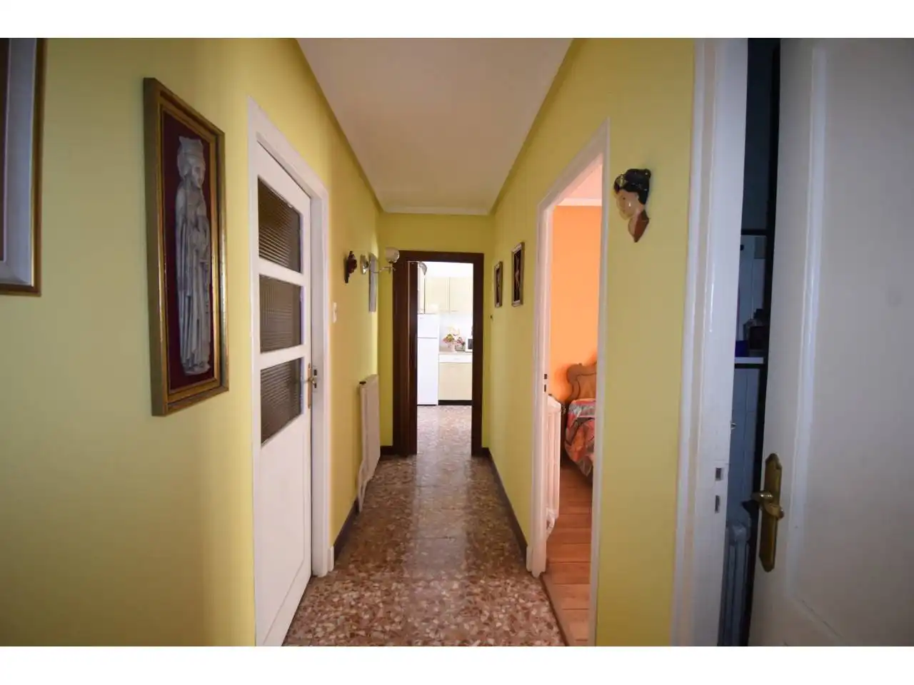 Casa o xalet en venda en León Capital  amb Calefacció, Jardí privat i Parquet