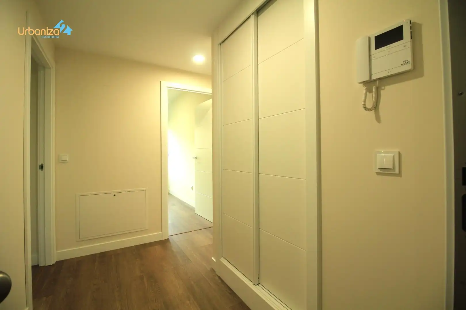 Flat for rent in Avenida Avenida Adolfo Díaz Ambrona, Avenida Elvas