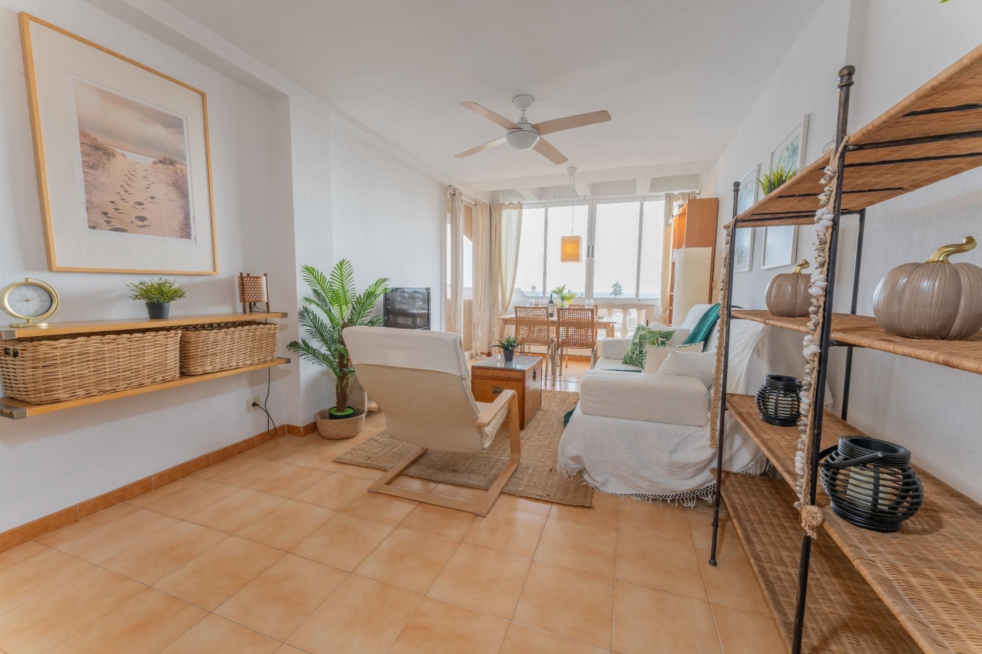 Sala de estar de Piso en venta en Santa Pola con Jardín privado, Terraza y Balcón