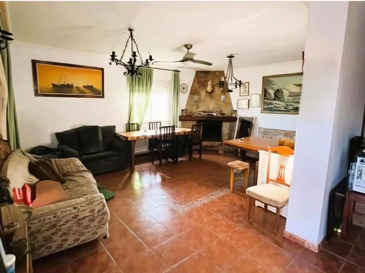 Sala de estar de Finca rústica en venta en Mijas con Aire acondicionado, Jardín privado y Terraza