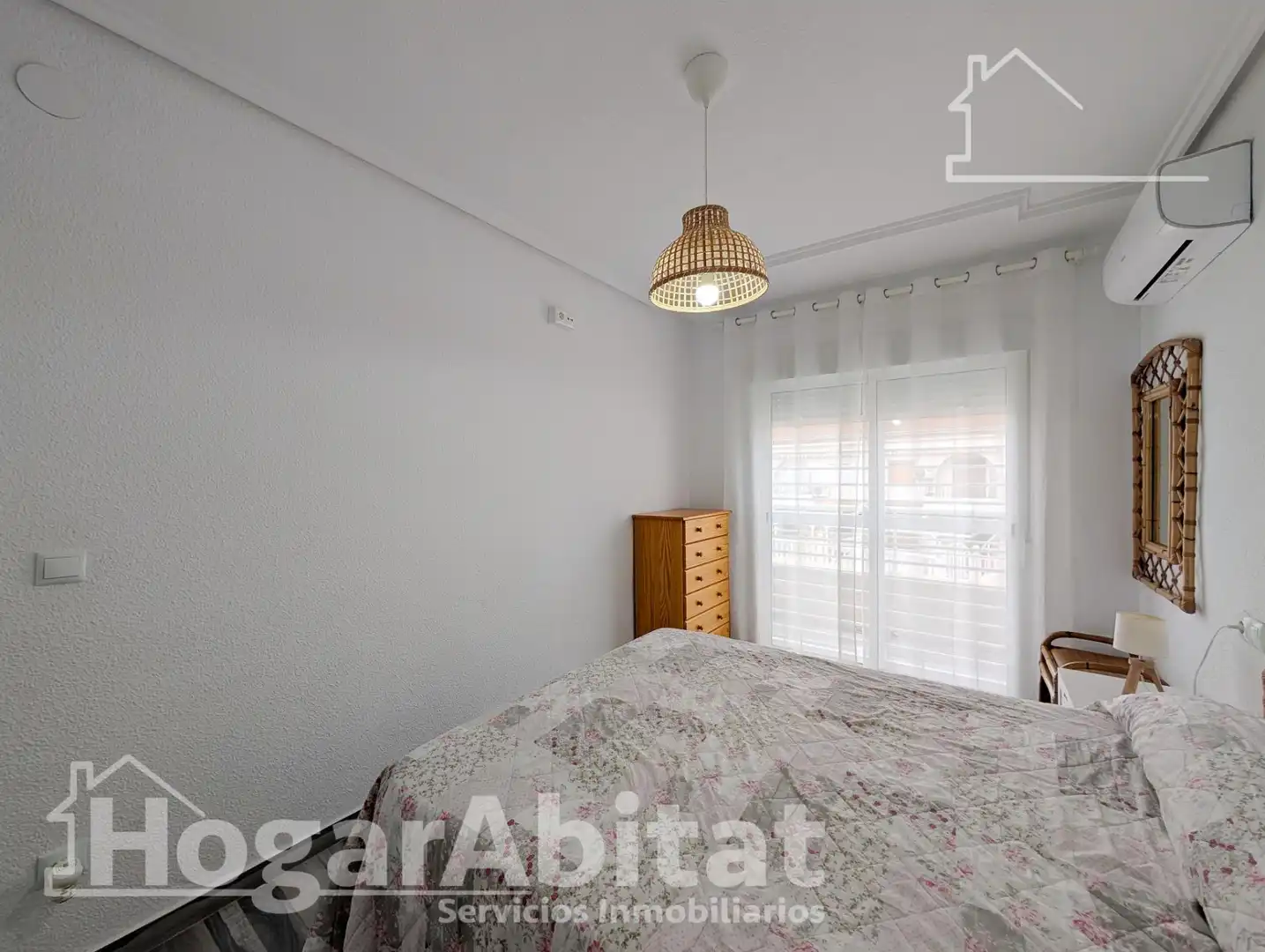 Dormitori de Casa o xalet en venda en Santa Pola amb Aire condicionat, Terrassa i Moblat
