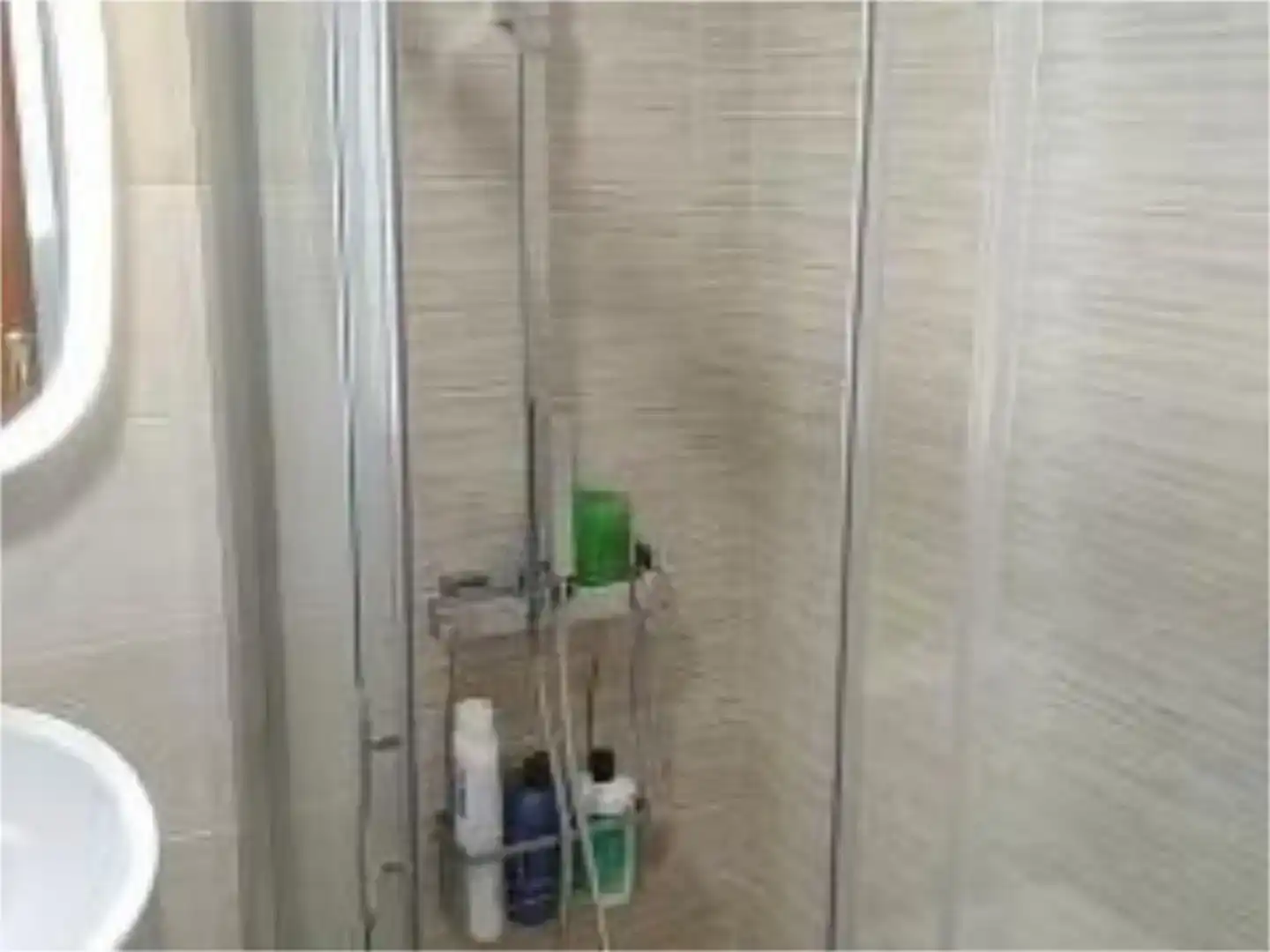 Badezimmer von Wohnung zur Miete in  Sevilla Capital mit Klimaanlage und Balkon