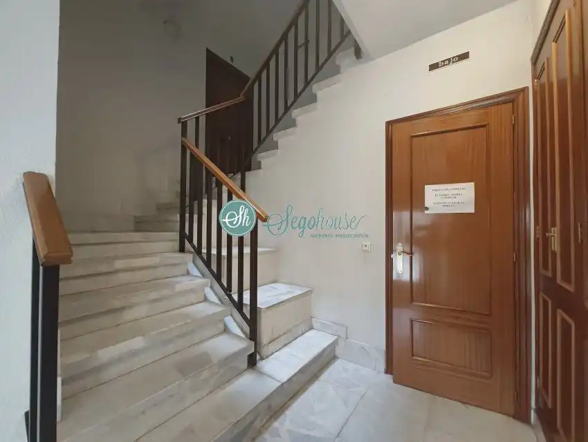 Flat for sale in Segovia  with Air Conditioner, Heating and Terrace
