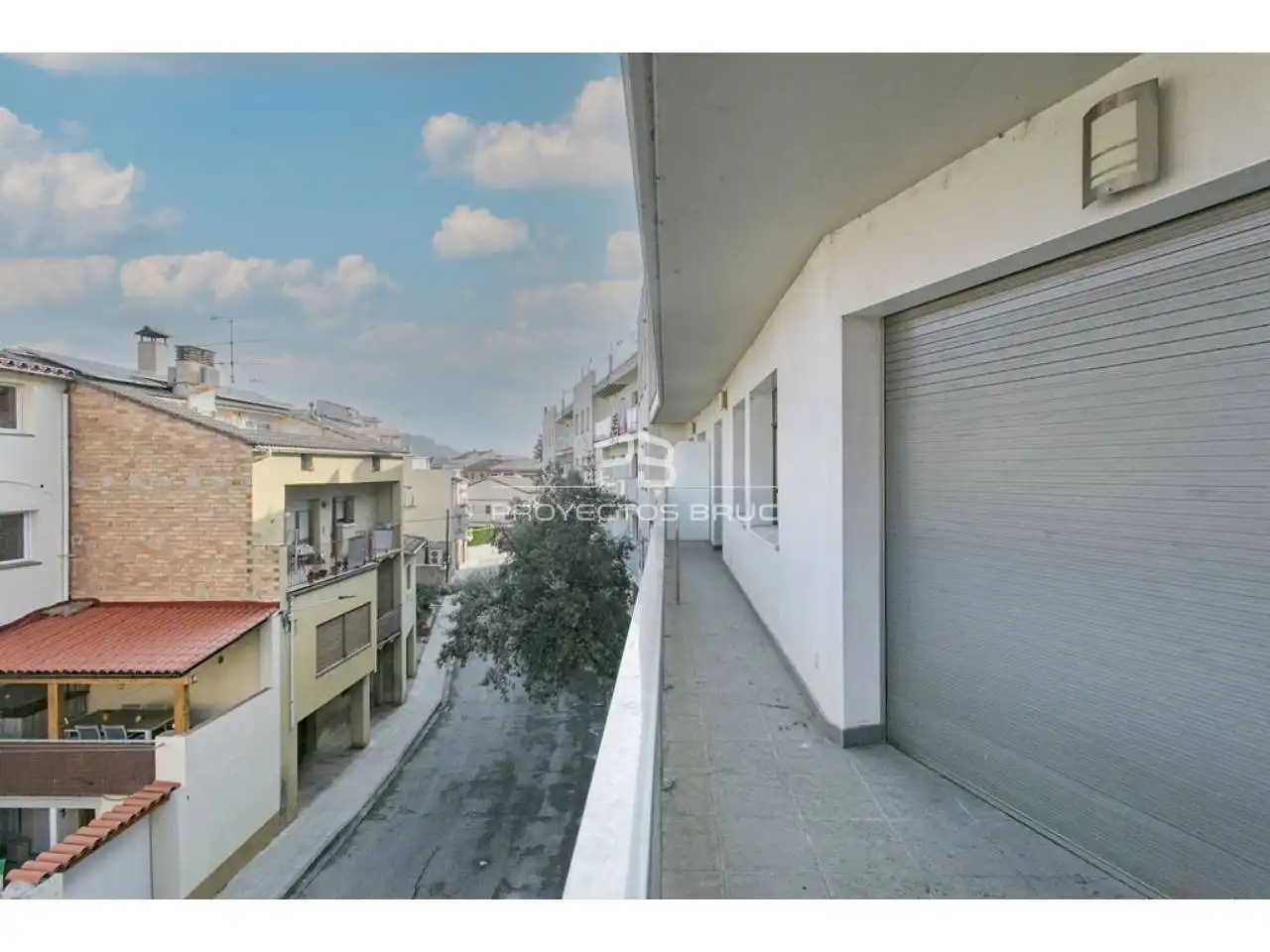 Vista exterior de Pis en venda en Navàs amb Traster