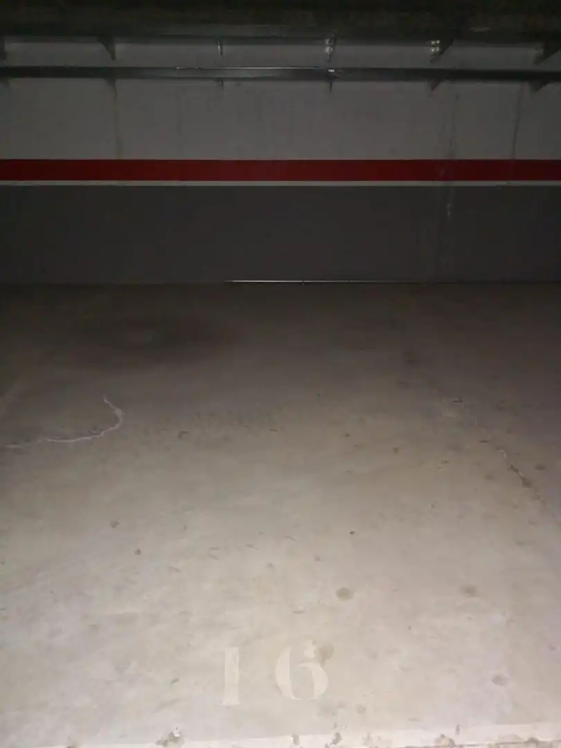 Aparcamiento en venta en FRANCIA, imagen 3