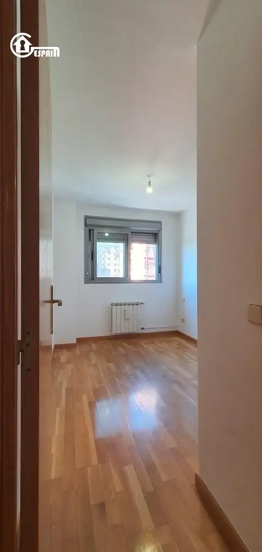 Dormitori de Pis en venda en Carabanchel