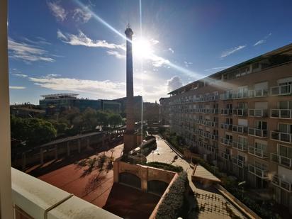 Exterior view of Flat for sale in  Barcelona Capital  with Air Conditioner, Heating and Parquet flooring