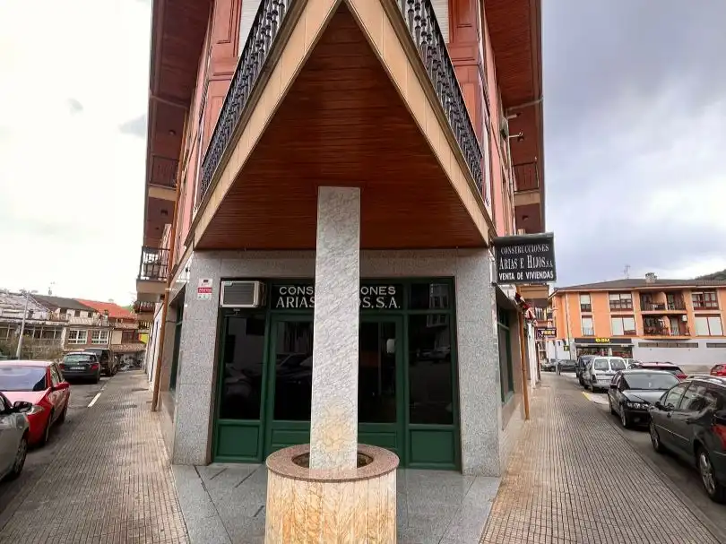 Geschaftsraum zur Miete in Ramales de la Victoria mit Heizung und Möbliert