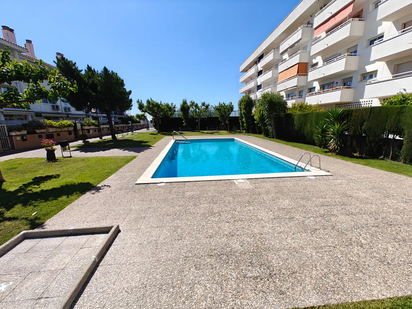 Piscina de Casa adosada en venta en Premià de Mar con Aire acondicionado, Calefacción y Piscina comunitaria
