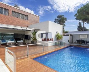 Swimming pool of House or chalet for sale in El Puerto de Santa María  with Air Conditioner, Private garden and Terrace