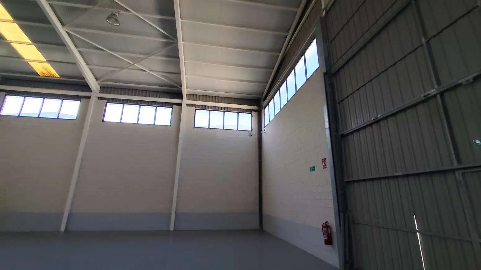 Fabrikhallen zur Miete in Agoncillo
