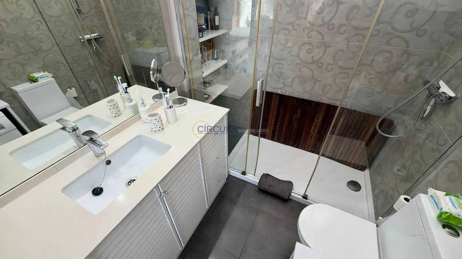 Baño de Piso en venta en Águilas con Amueblado