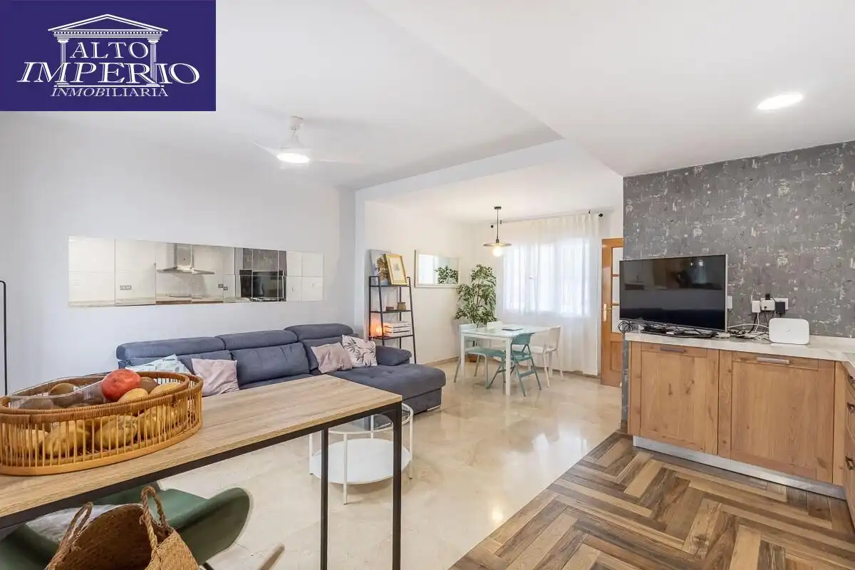 Sala de estar de Casa o chalet en venta en Granada con Calefacción y Terraza