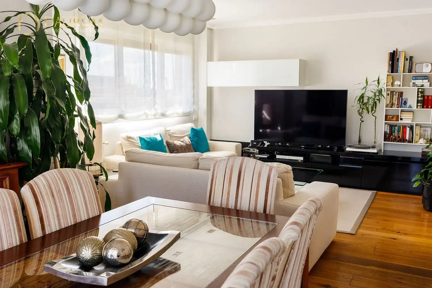 Sala de estar de Dúplex en venta en Boadilla del Monte con Aire acondicionado, Calefacción y Terraza