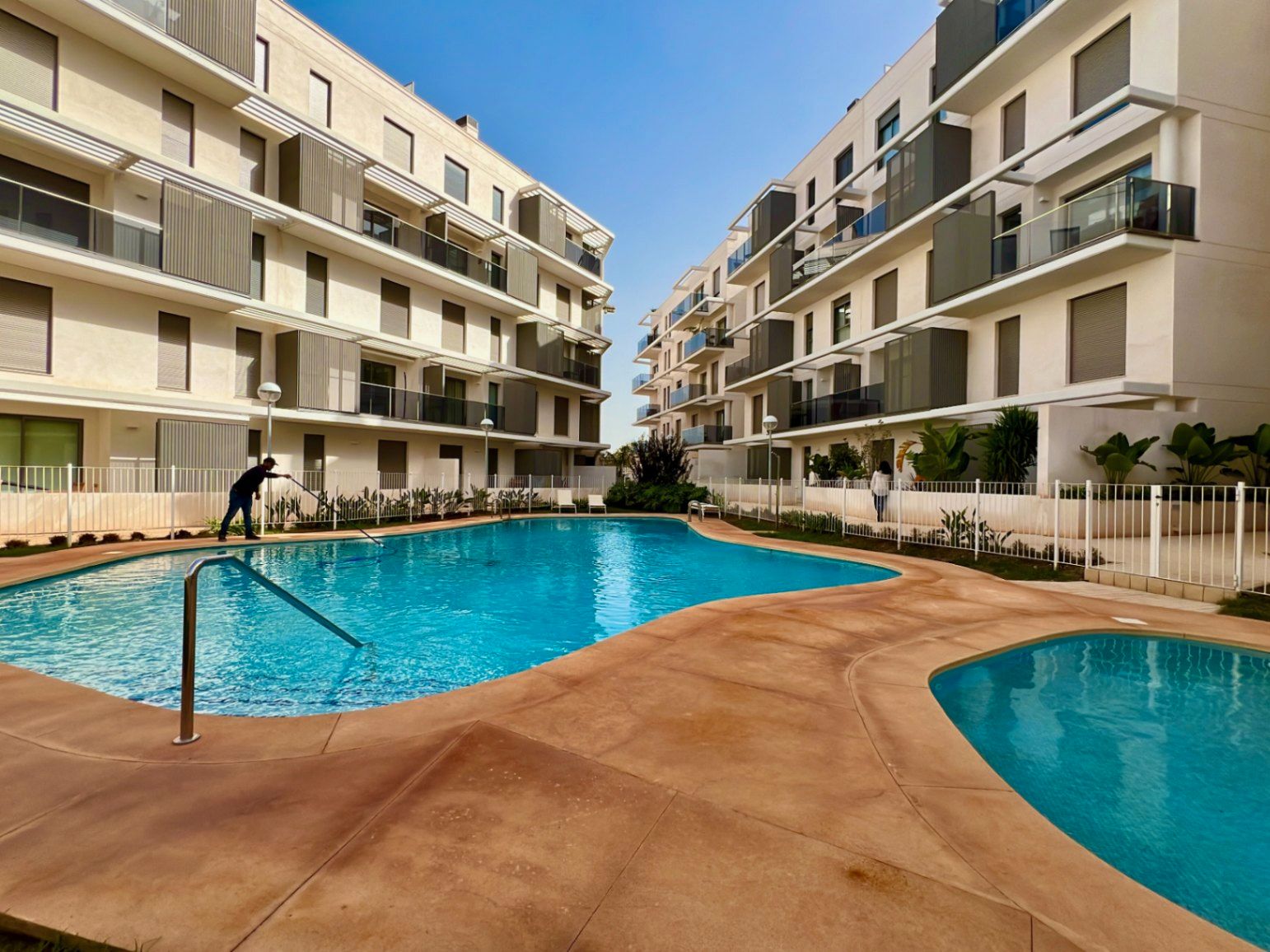 Piscina de Àtic en venda en Dénia amb Aire condicionat, Calefacció i Jardí privat