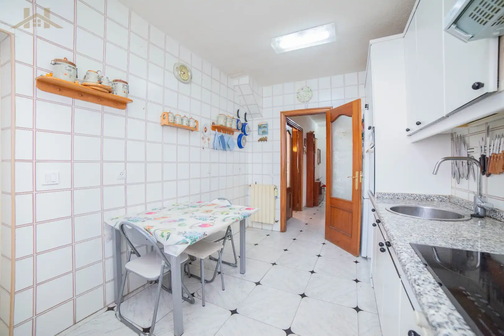 Cocina de Casa adosada en venta en Villaviciosa de Odón con Aire acondicionado, Calefacción y Jardín privado