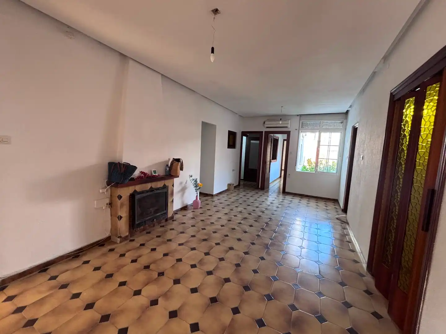 Sala d'estar de Casa o xalet en venda en Burjassot amb Terrassa i Balcó
