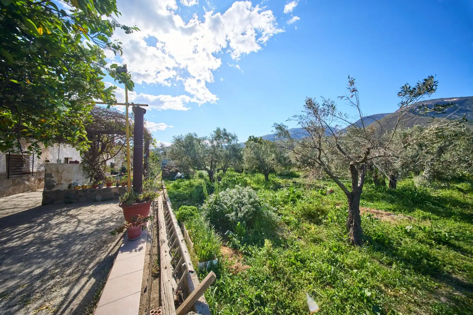Casa rústica amb jardí en venda a Camino de la Vegueta, imagen 3