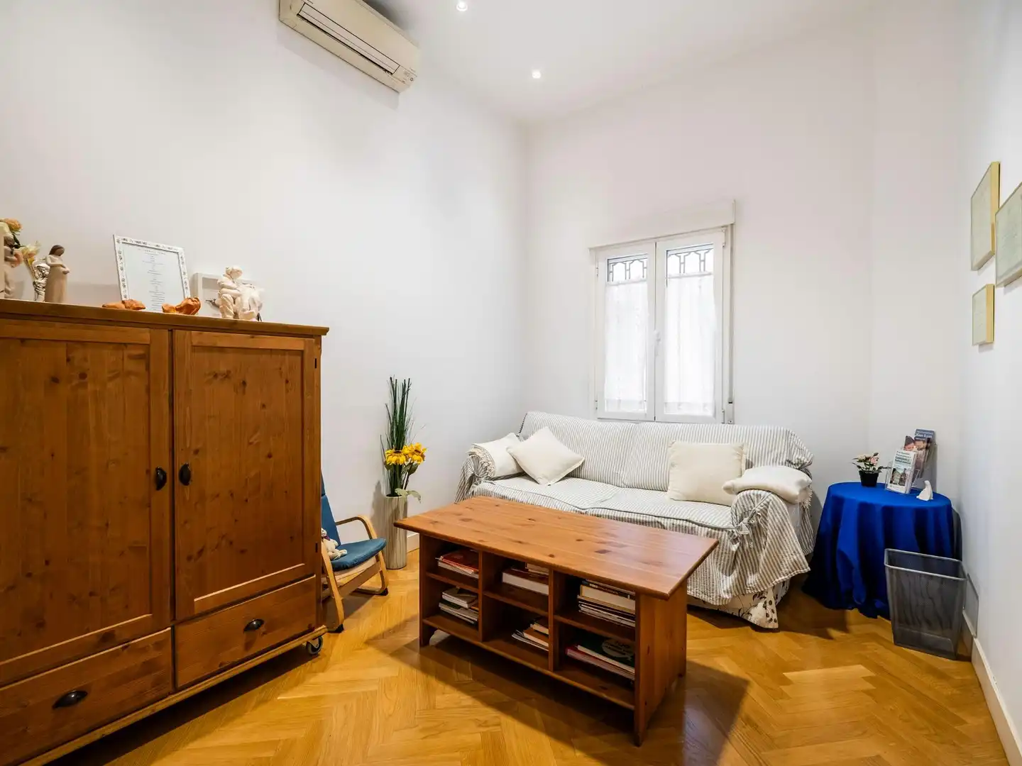 Sala d'estar de Pis en venda en Madrid amb Aire condicionat, Calefacció i Traster