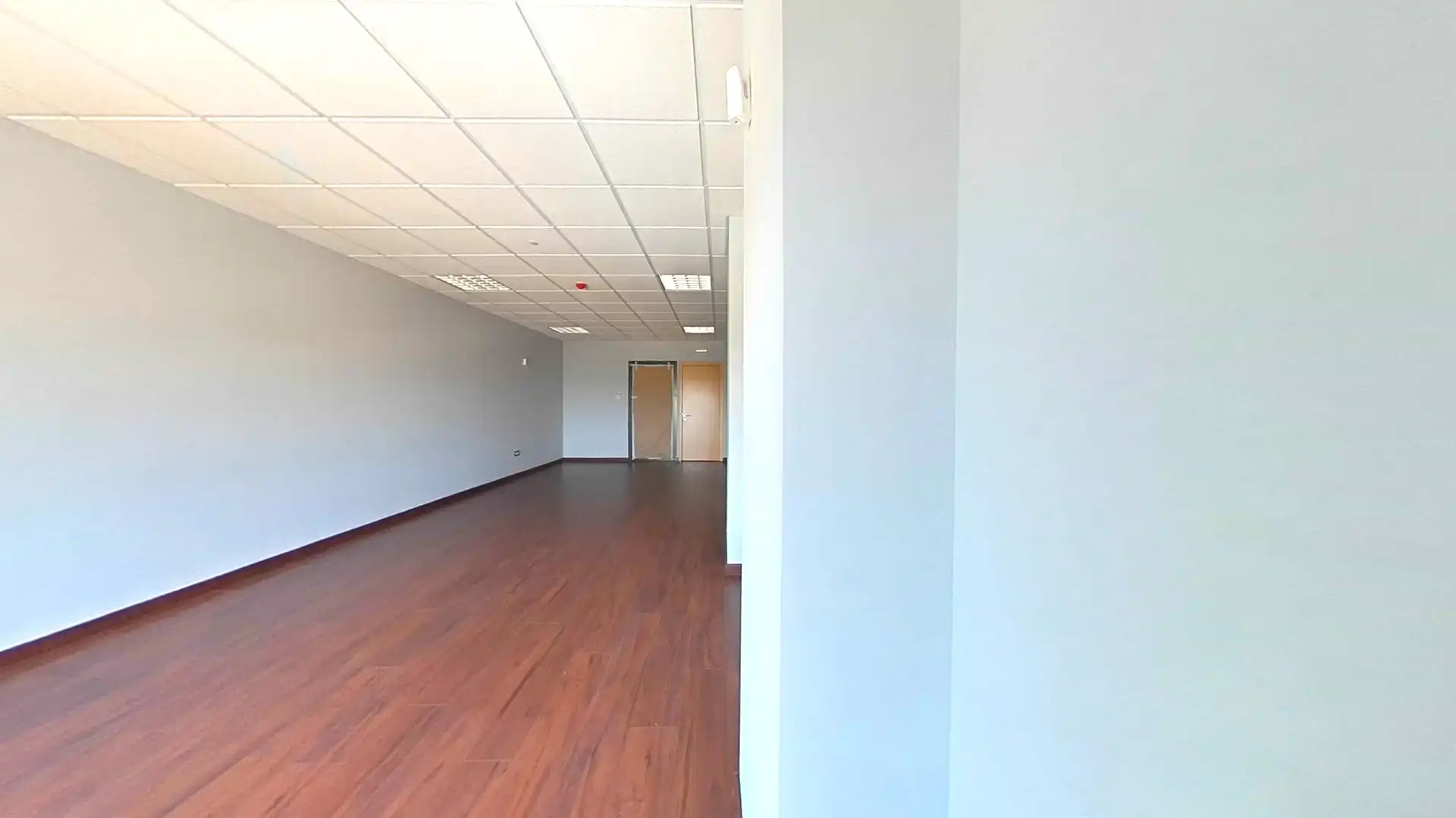 Office for sale in Platino, Salteras