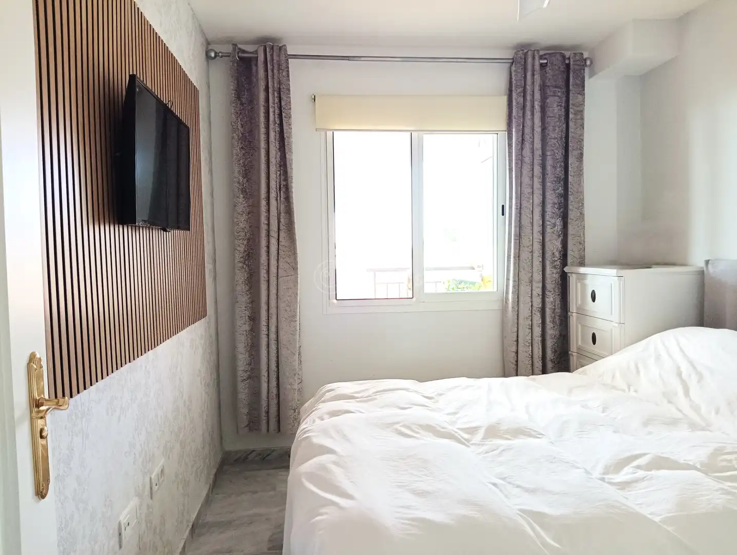 Habitación de Apartamento en venta en Benalmádena con Aire acondicionado, Calefacción y Terraza