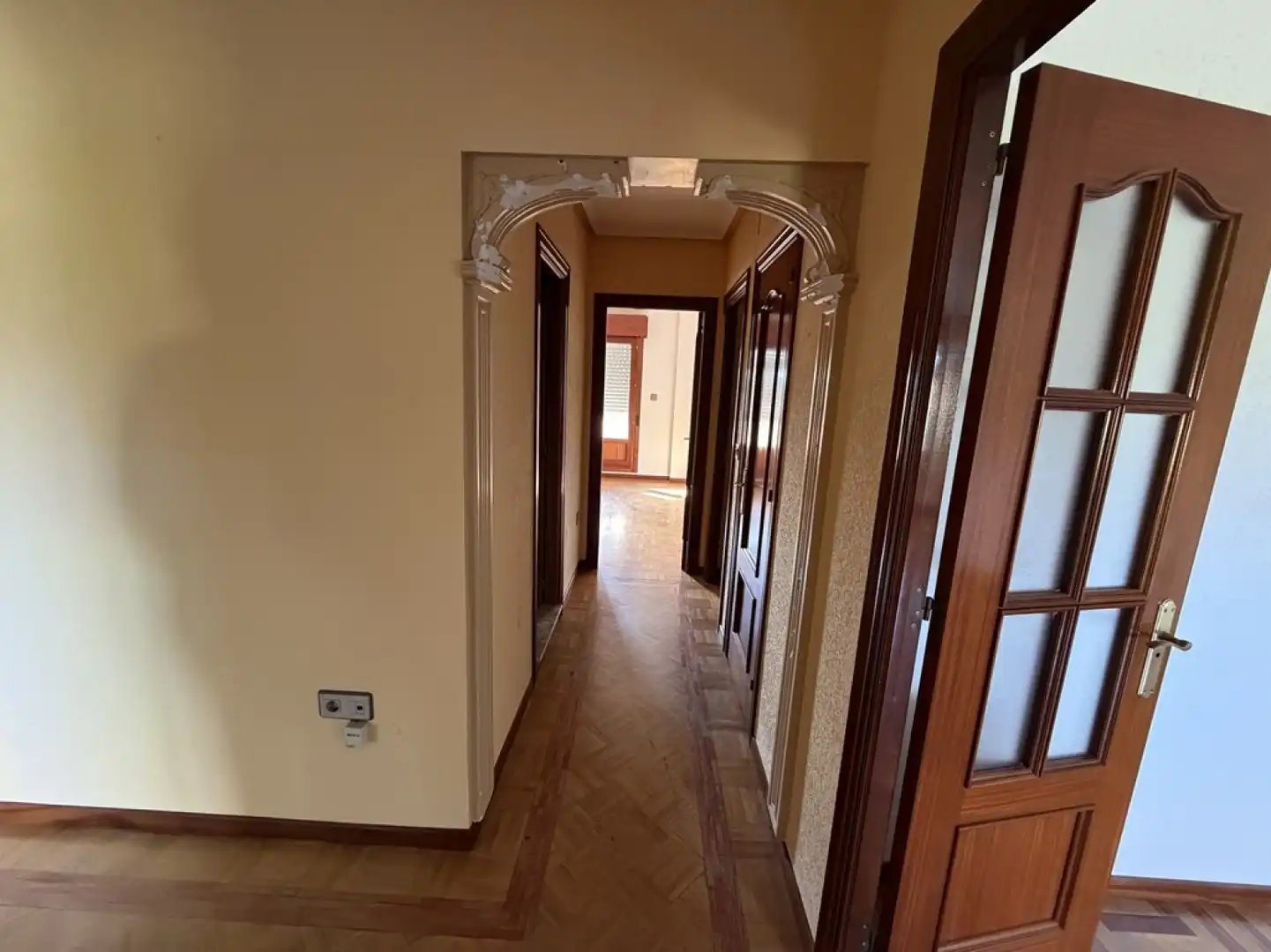 Piso en venta en Avilés con Calefacción, Parquet y Terraza
