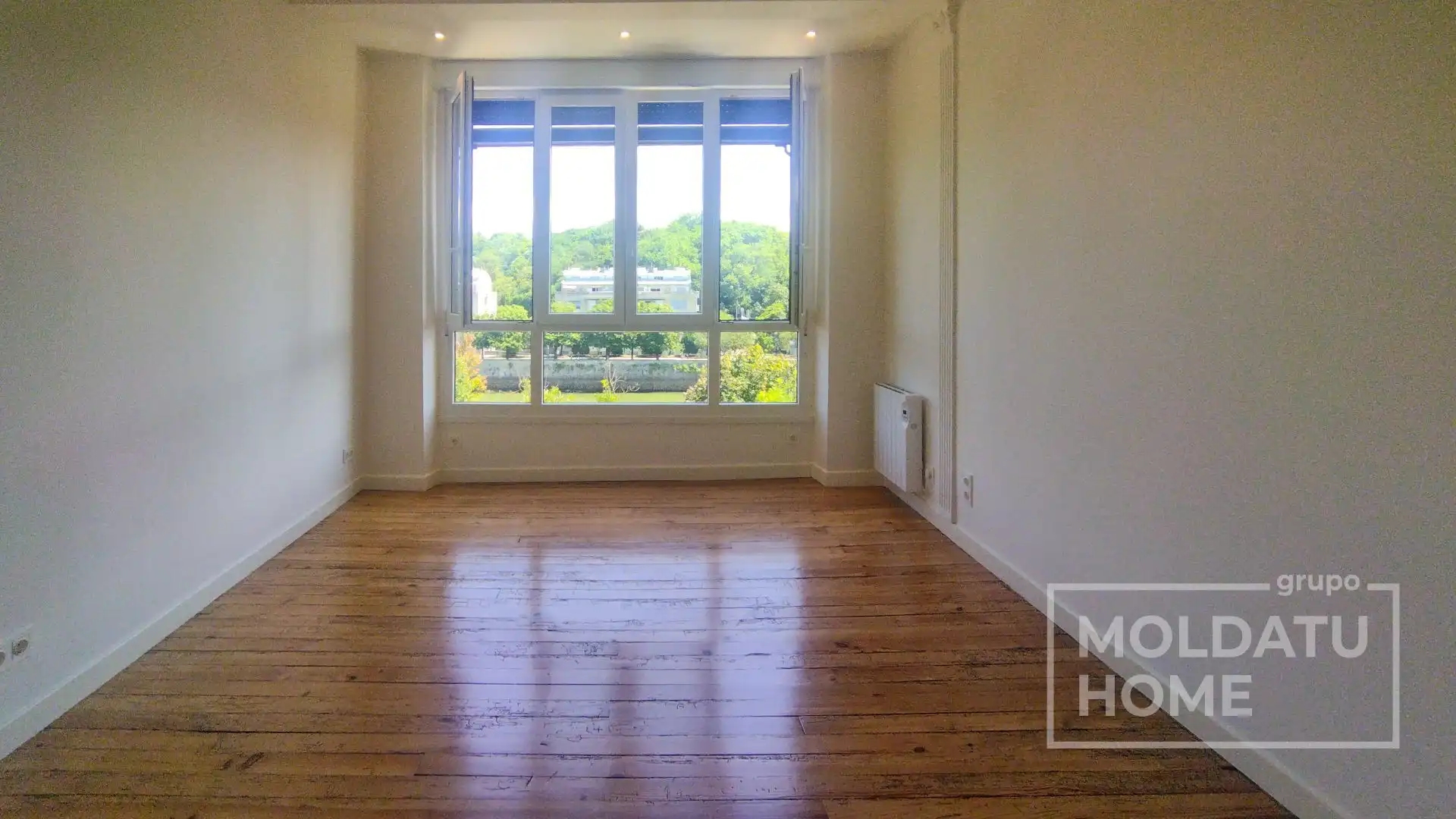 Sala de estar de Piso de alquiler en Donostia - San Sebastián  con Calefacción y Terraza