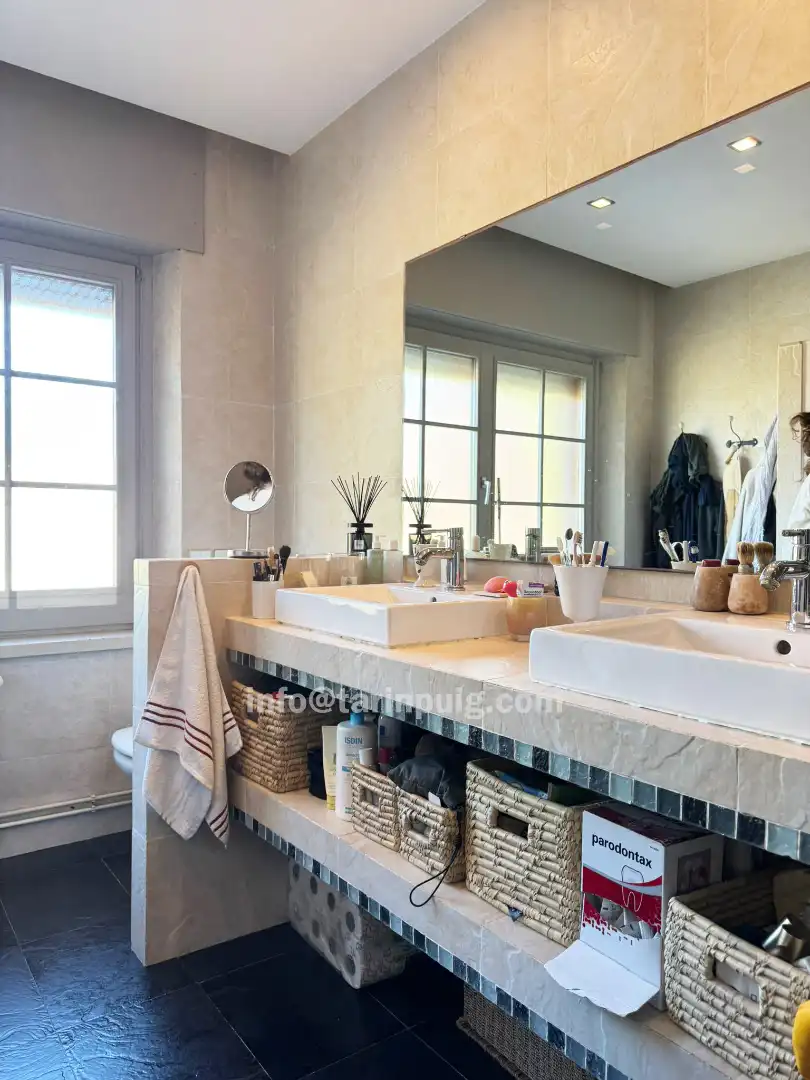 Baño de Casa o chalet en venta en Begues con Aire acondicionado, Calefacción y Jardín privado