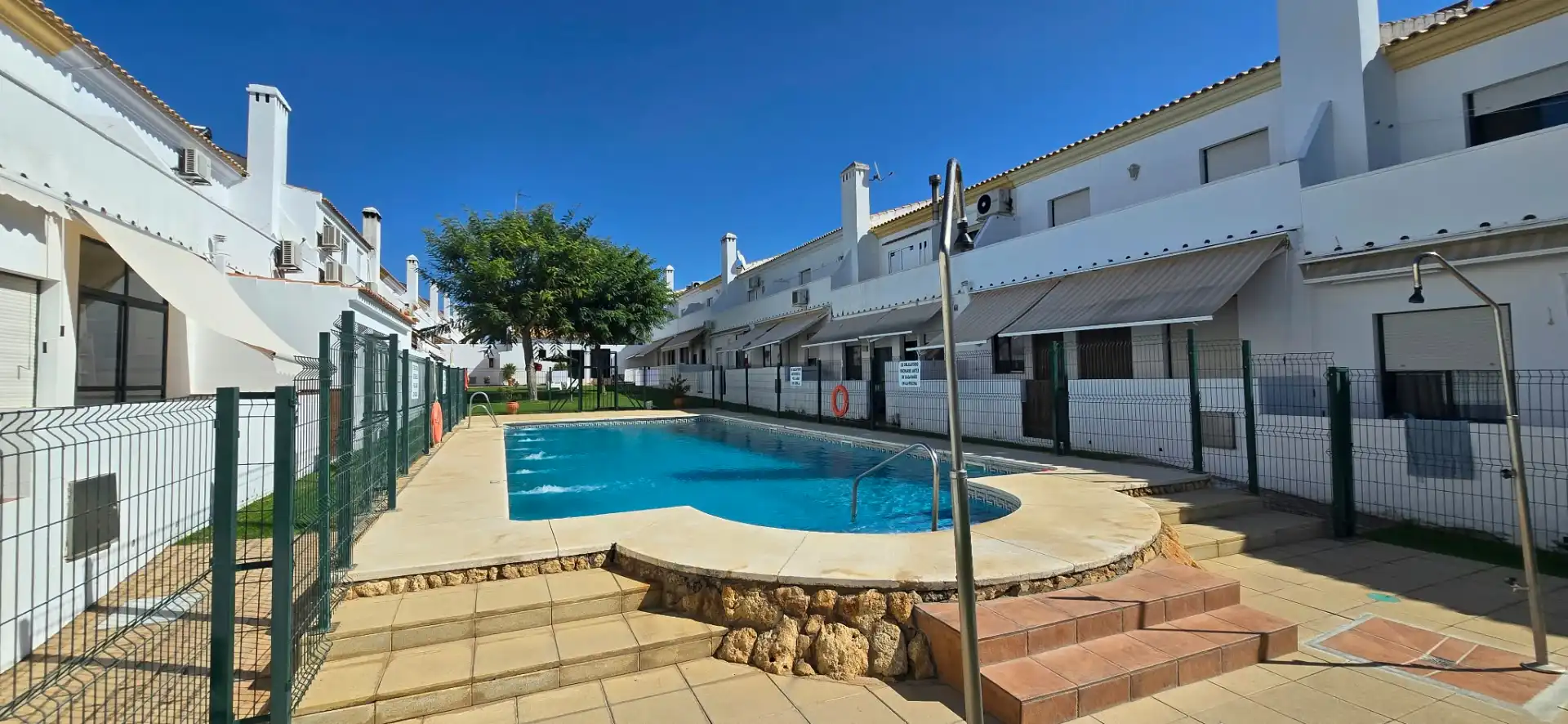 Adossat amb piscina en venda a Calle Longueron 48, imagen 13