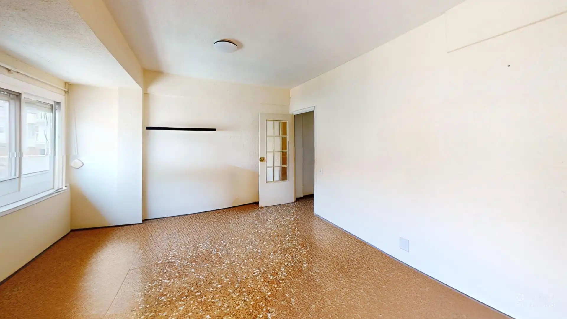 Piso en venta en Alicante / Alacant con Amueblado y Balcón