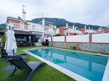 Adossat amb piscina en venda a Manantiales - Lagar - Cortijo