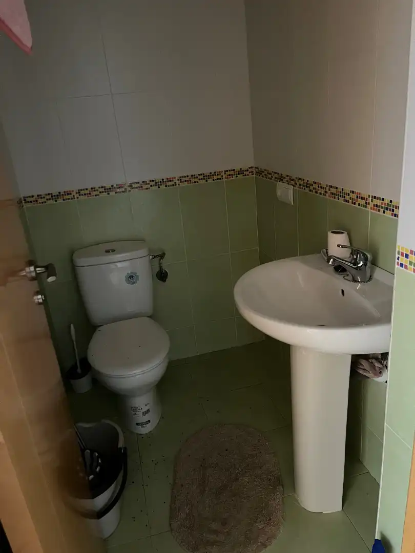 Baño de Dúplex en venta en Monfarracinos con Calefacción, Trastero y Balcón
