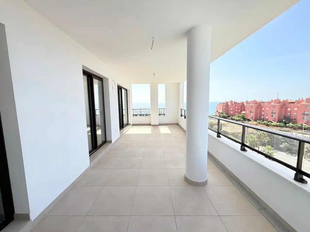 Terraza de Ático en venta en Torrox con Aire acondicionado, Calefacción y Trastero