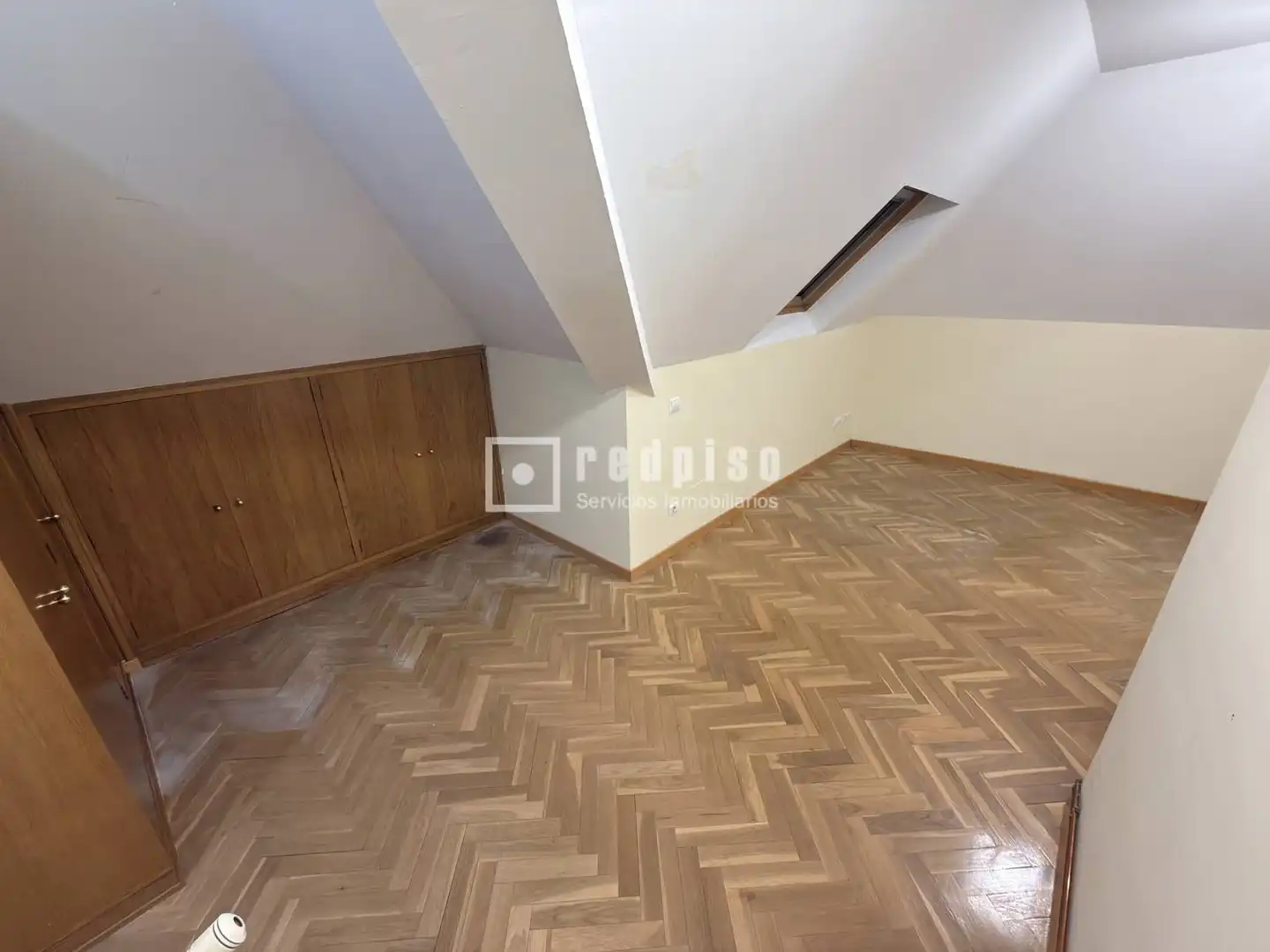 Dormitori de Àtic en venda en Madrid amb Aire condicionat, Calefacció i Parquet