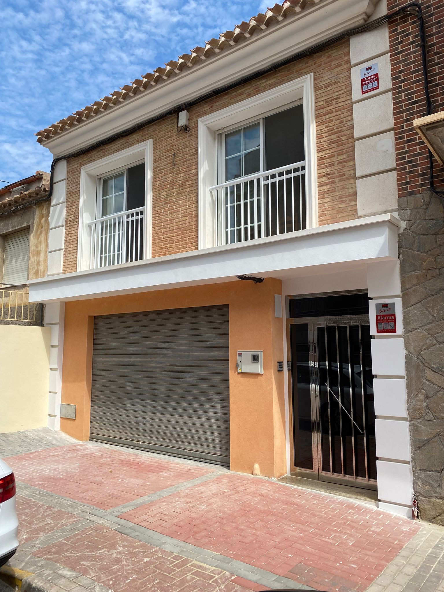 Vista exterior de Casa adosada en venda en Águilas amb Calefacció, Terrassa i Traster