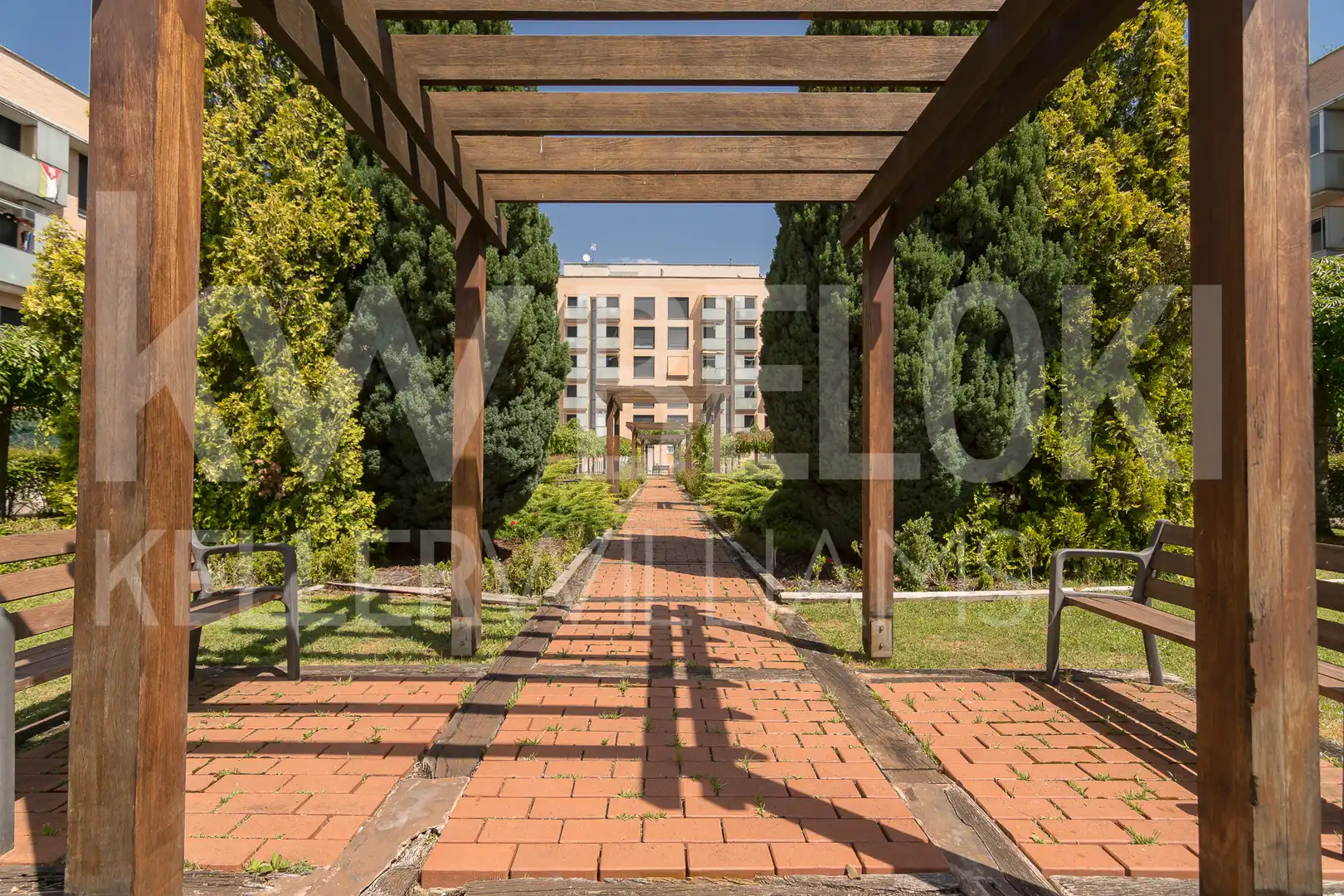 Vista exterior de Dúplex en venta en  Pamplona / Iruña con Calefacción y Balcón