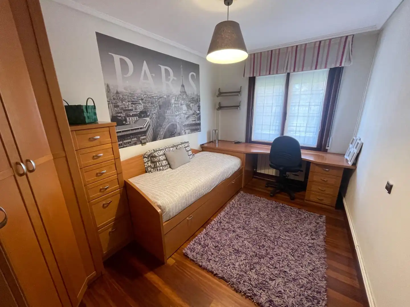 Bedroom of Flat for sale in Bilbao   with Heating, Terrace and Furnished