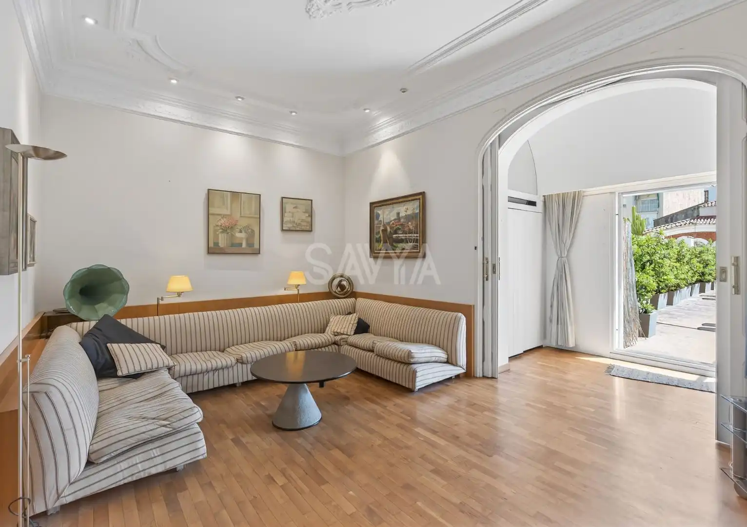 Sala d'estar de Pis en venda en Barcelona amb Aire condicionat i Terrassa