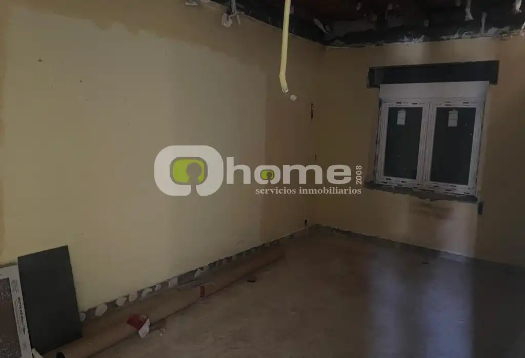 Casa adosada en venta en San Cristóbal de Entreviñas