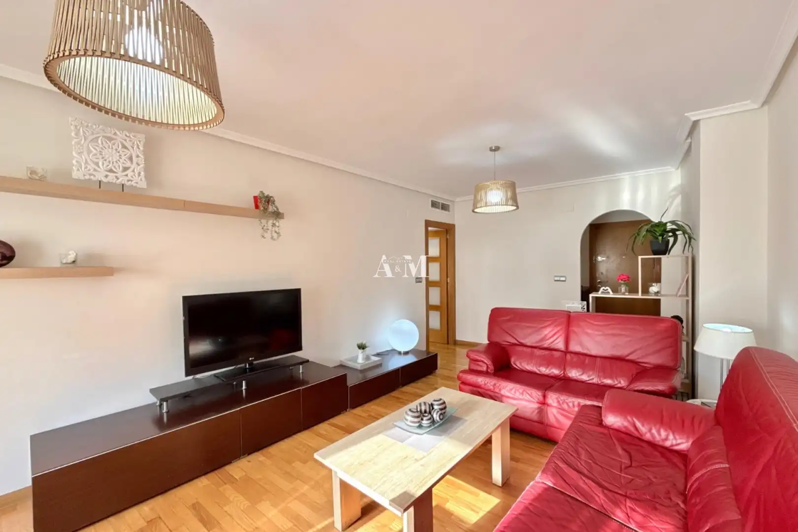 Sala d'estar de Apartament de lloguer en Torrevieja amb Aire condicionat, Calefacció i Terrassa