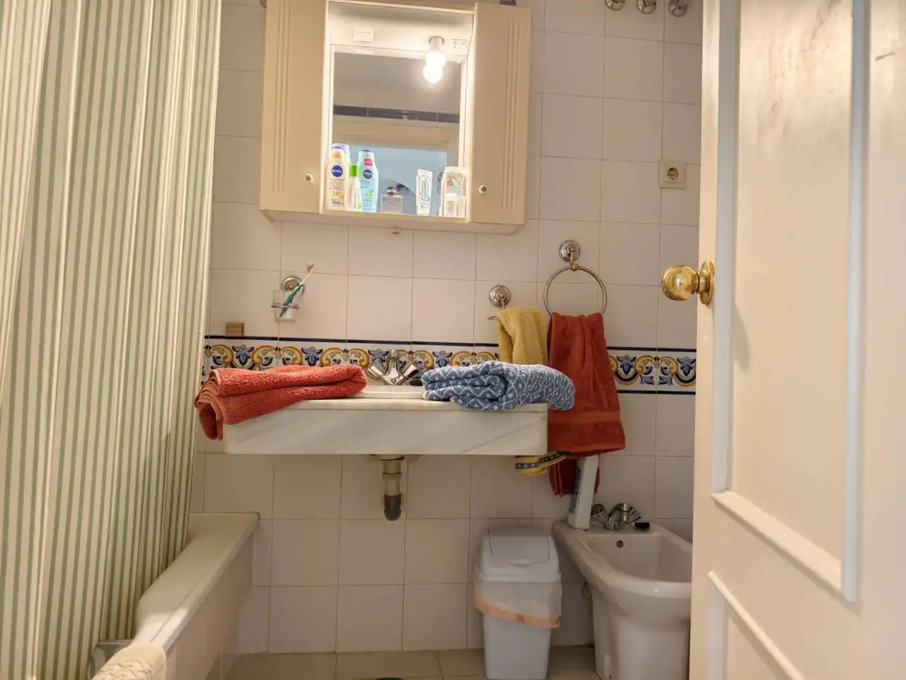 Bany de Apartament en venda en Montemar 